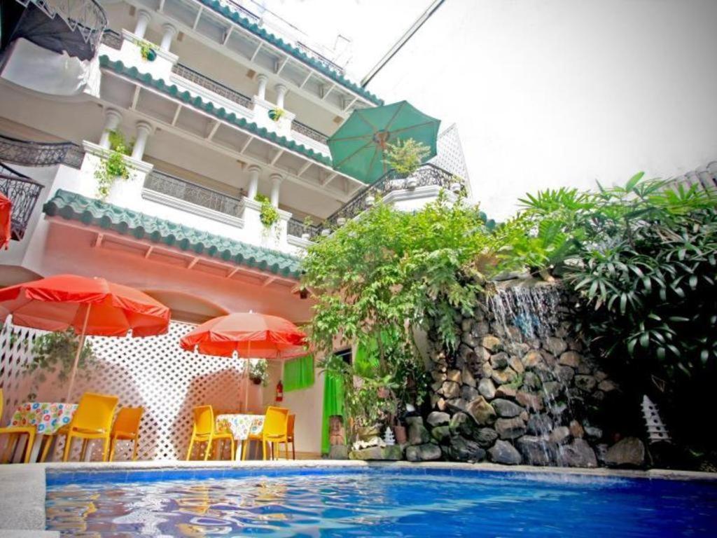Hotel Galleria Davao Bagian luar foto