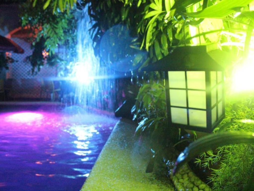 Hotel Galleria Davao Bagian luar foto