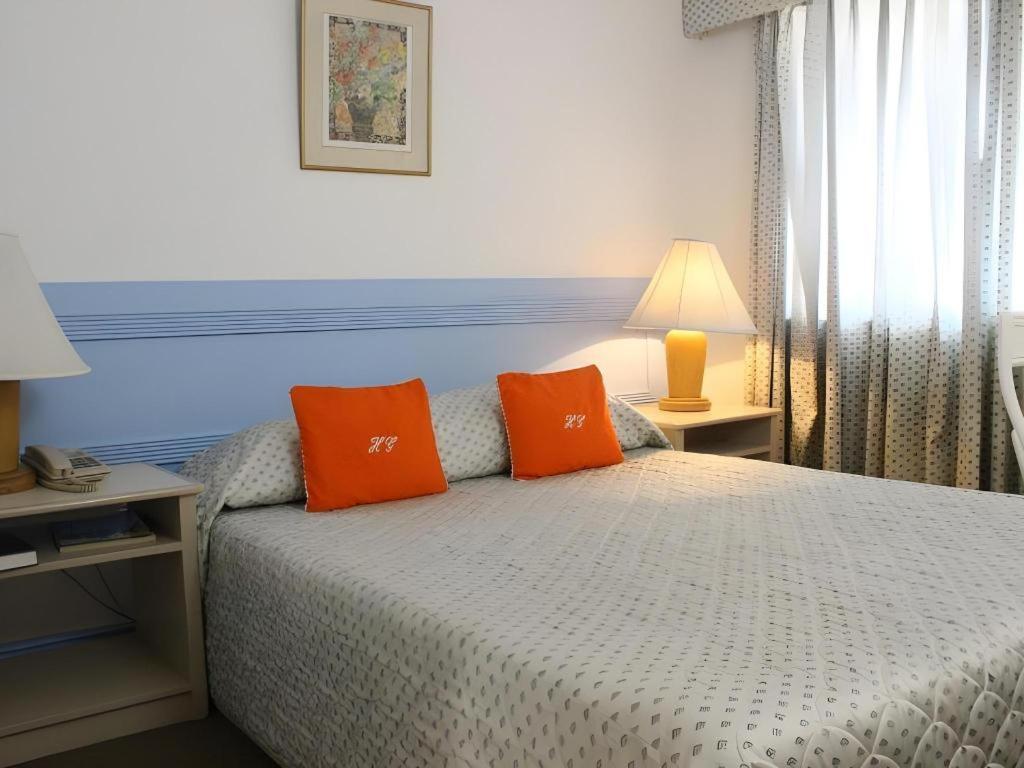 Hotel Galleria Davao Bagian luar foto