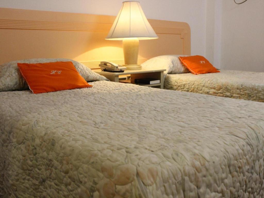 Hotel Galleria Davao Bagian luar foto